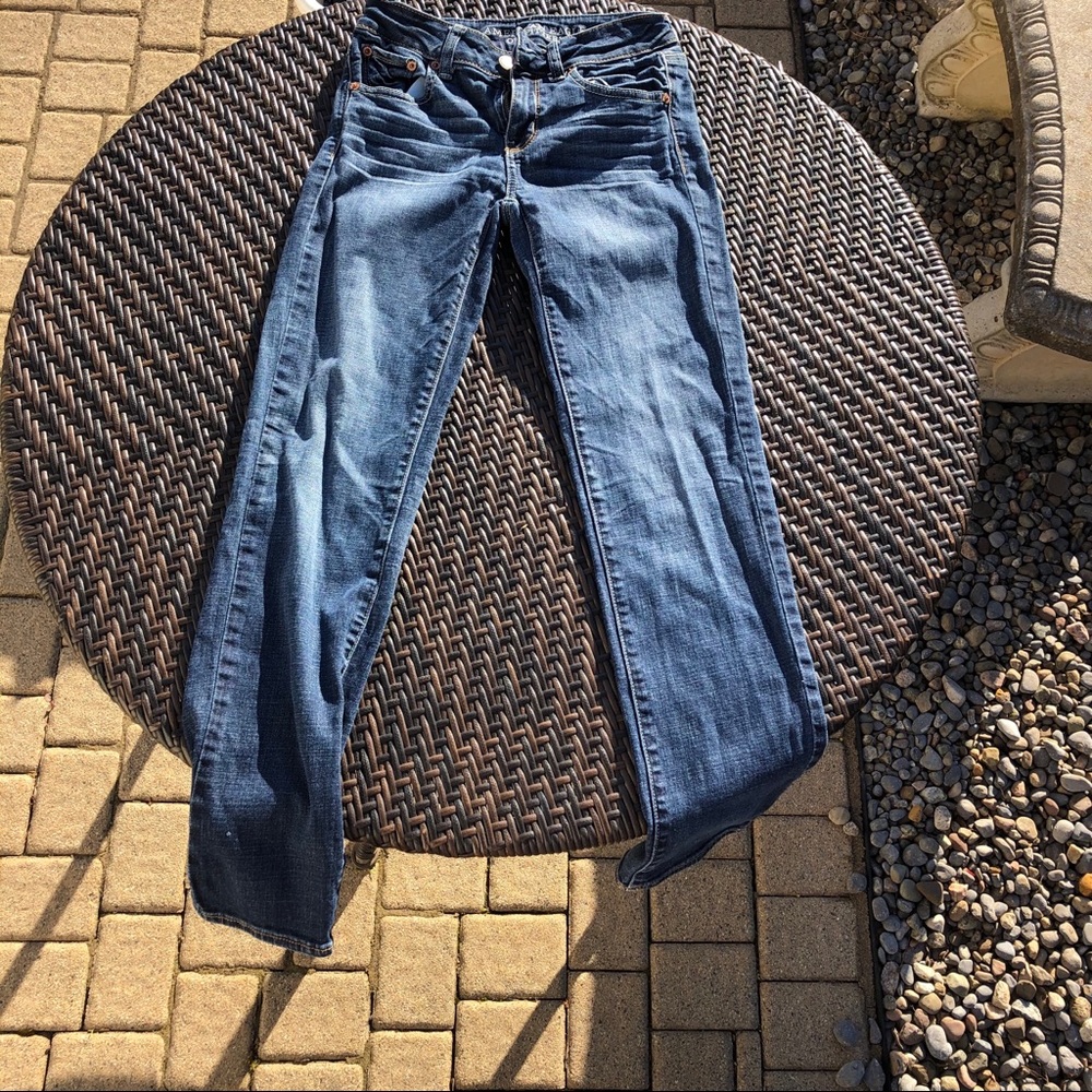 American eagle dark wash jeans